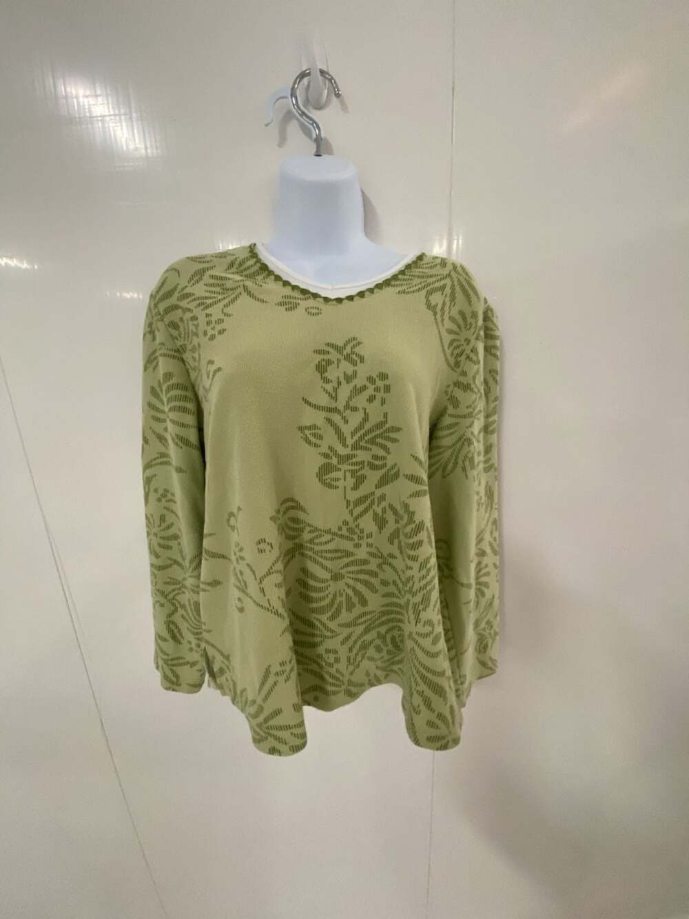 Allison Daley Petite Green Floral Pattern Long Sleeve Knit Blouse